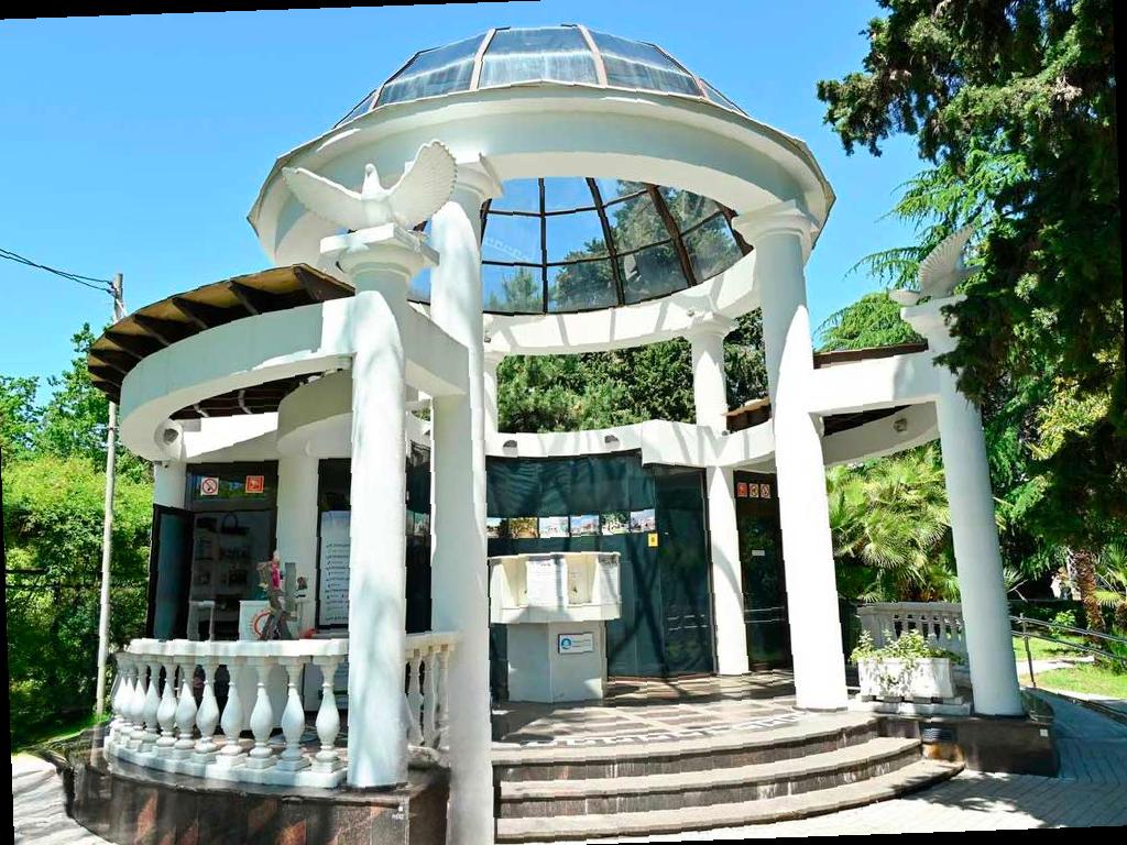 Бювет на Приморской набережной Сочи открылся после ремонта