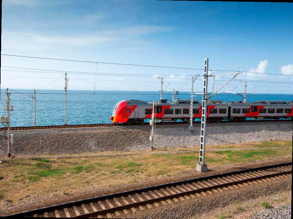 Поезда в Сочи и из города задерживаются из-за ЧП на юге России