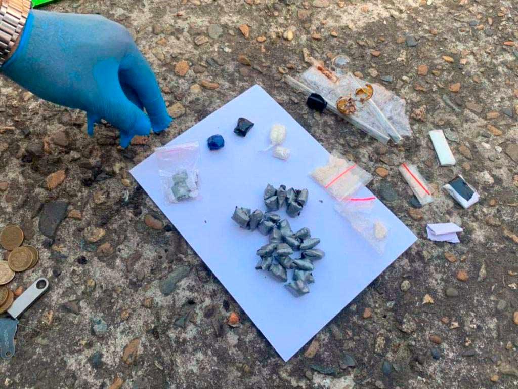 В Сочи задержали приезжего с партией наркотиков