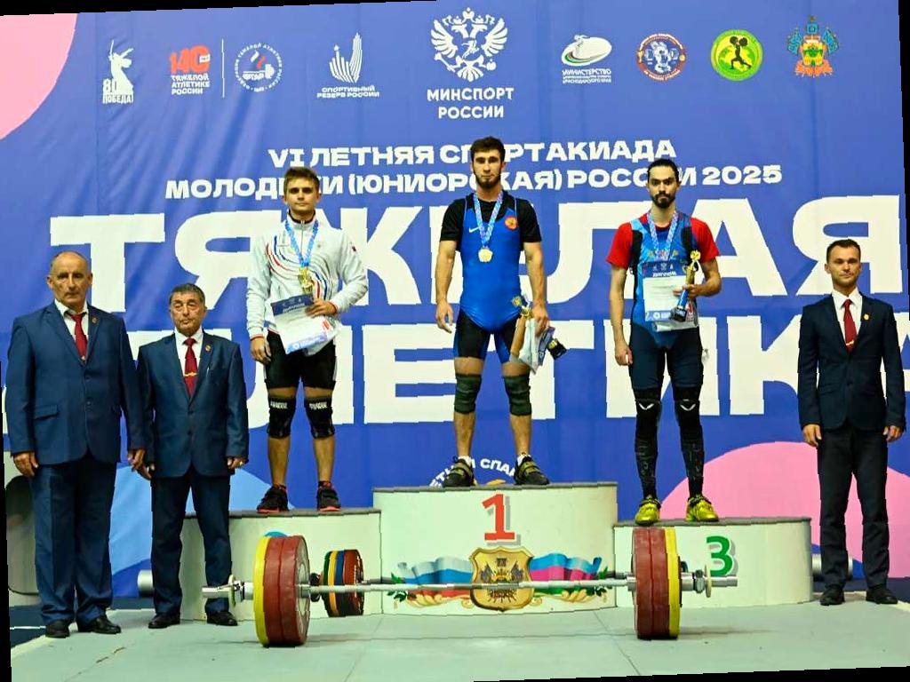Сочинцы выиграли молодежную Спартакиаду по тяжелой атлетике