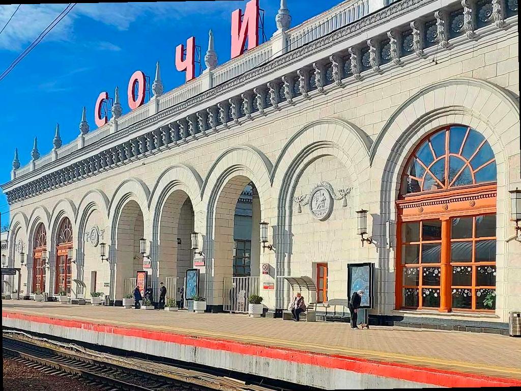 В Сочи изменятся расписание электричек на полтора месяца