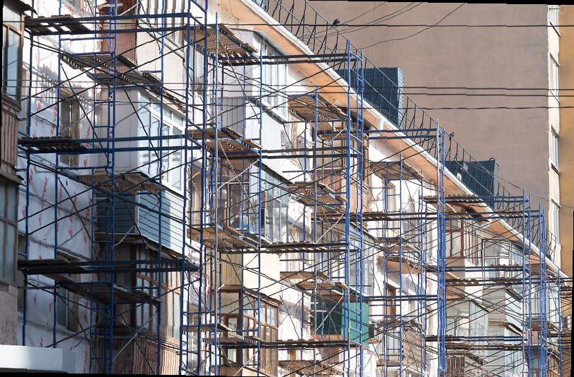 В Сочи на капремонт домов направят более 1,6 млрд рублей