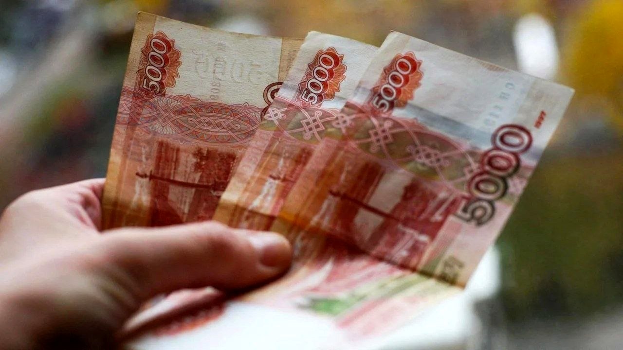 Повышение пенсий для россиян старше 80 лет и людей с особенностями развития