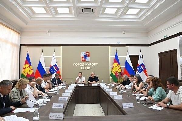 Новые подходы к борьбе с американской белой бабочкой обсуждены в Сочи